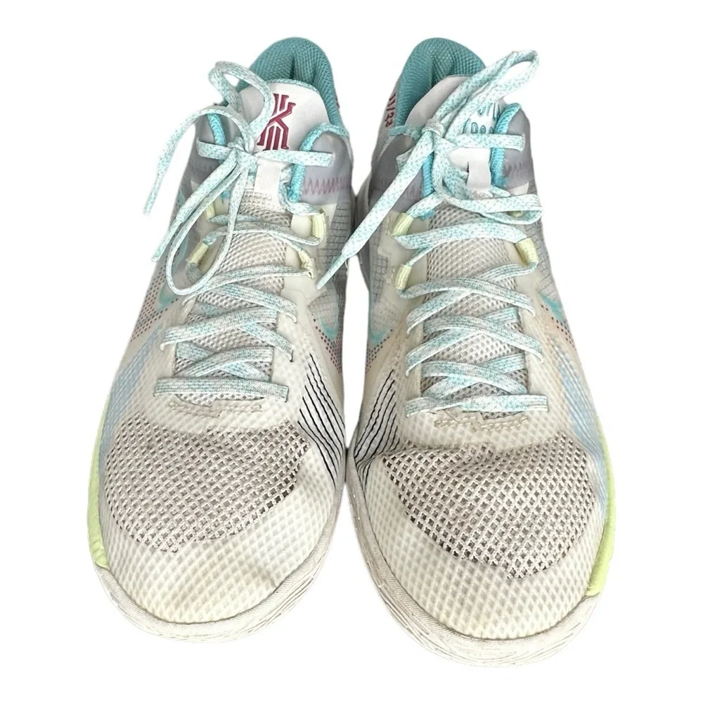 Nike Athletic‎ Shoes